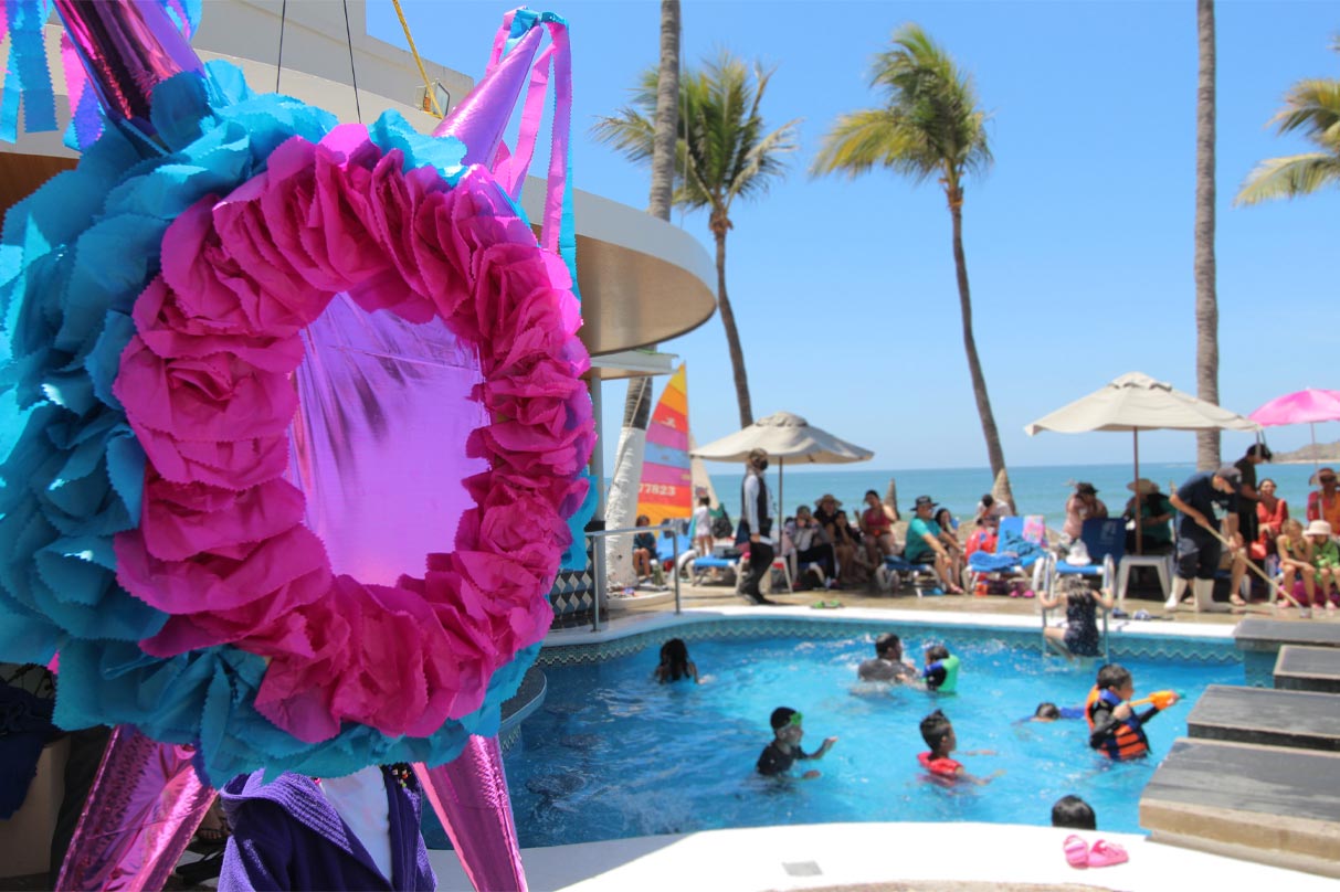 Restaurante Pelican con vista al mar, hotel Star Palace Mazatlán